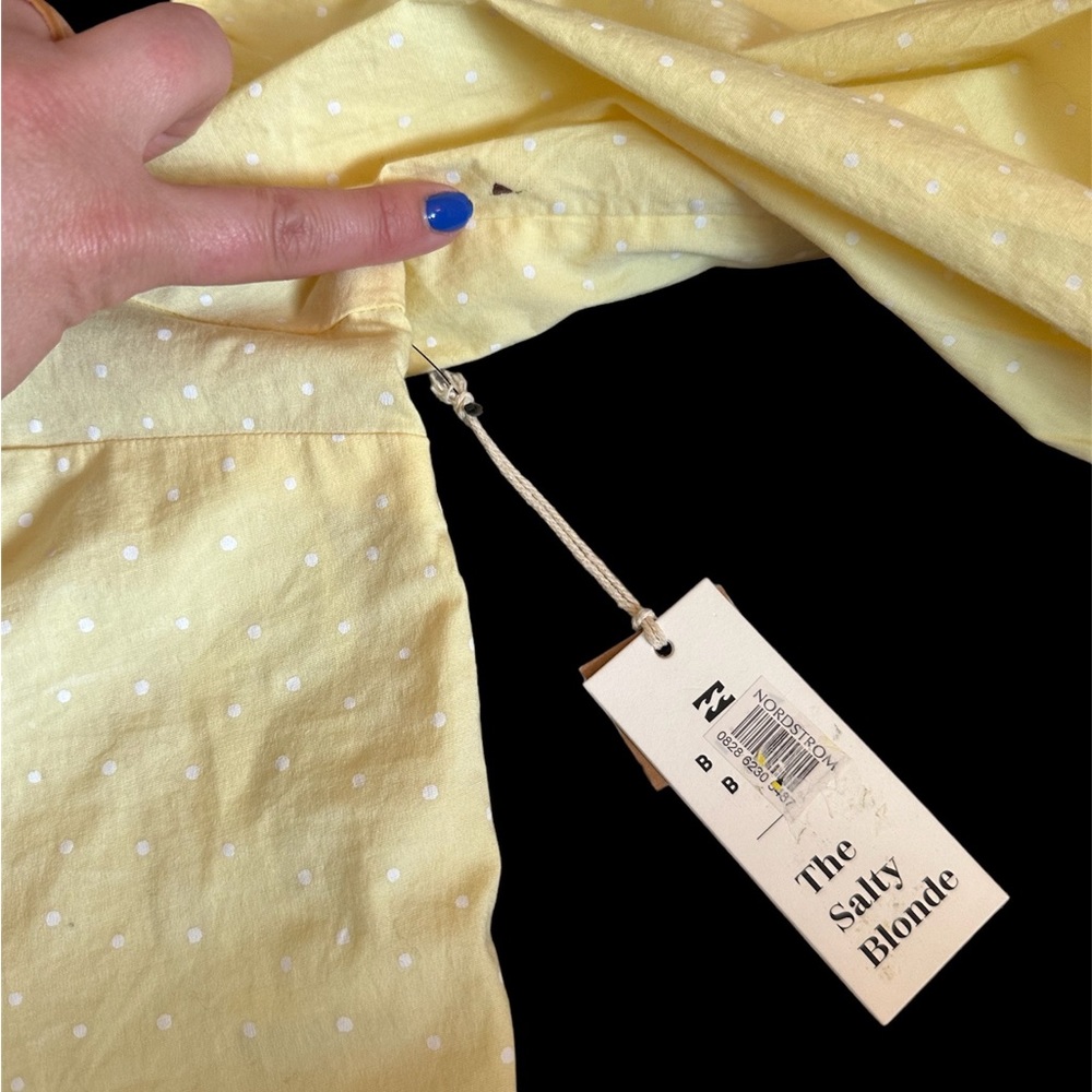 **3 for $30** 
Yellow Billabong polka dot crop top - Picture 7 of 8